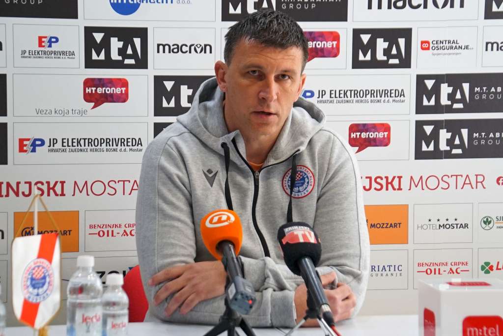 Jakirović: Ne opterećujemo se matematikom, naslov će doći kad dođe