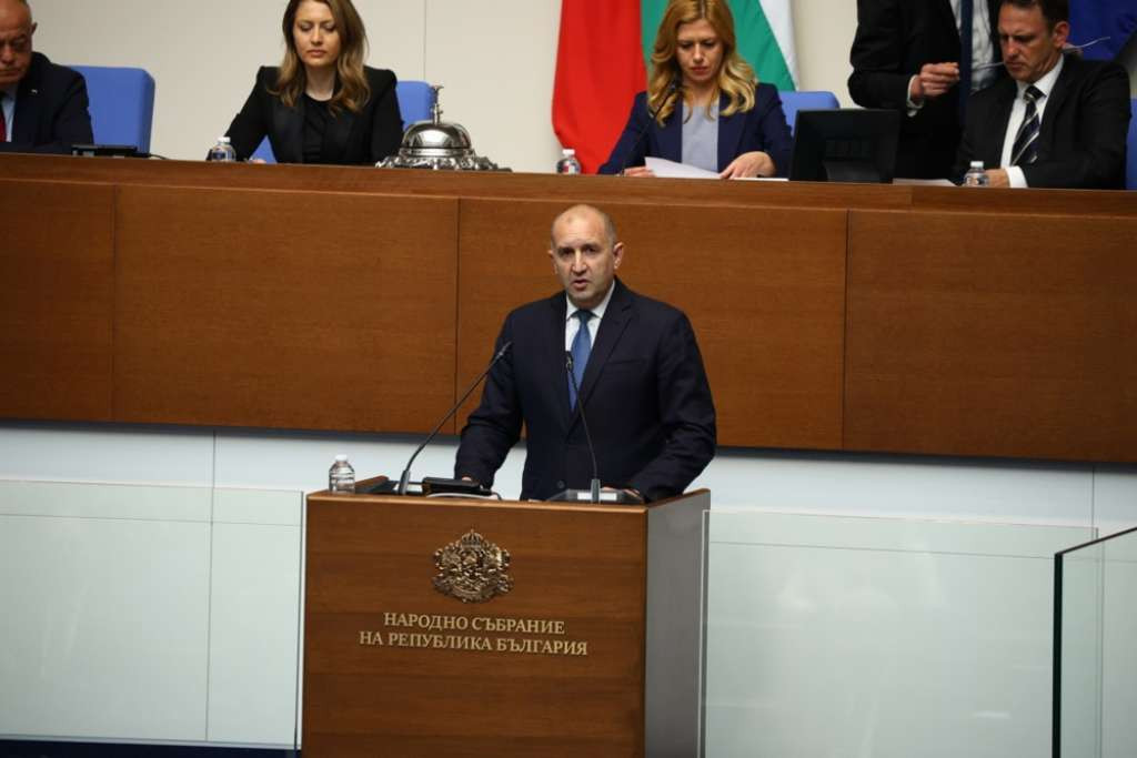 Bugarski parlament potvrdio novu vladu na čelu s Rumenom Radevim