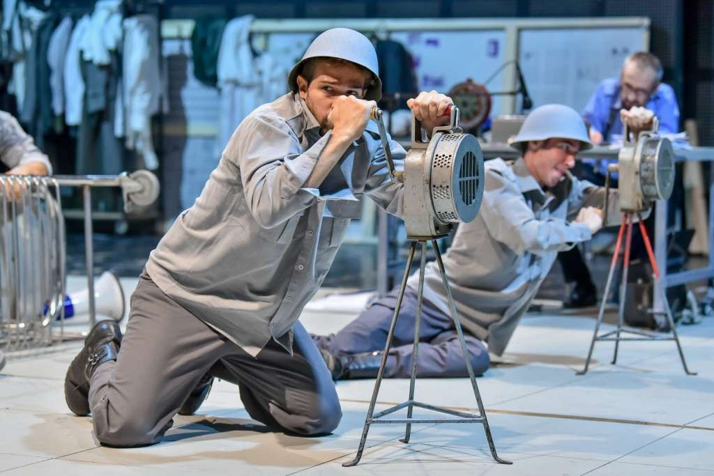 Predstavi 'Što na podu spavaš' tri nagrade na Sterijinom pozorju