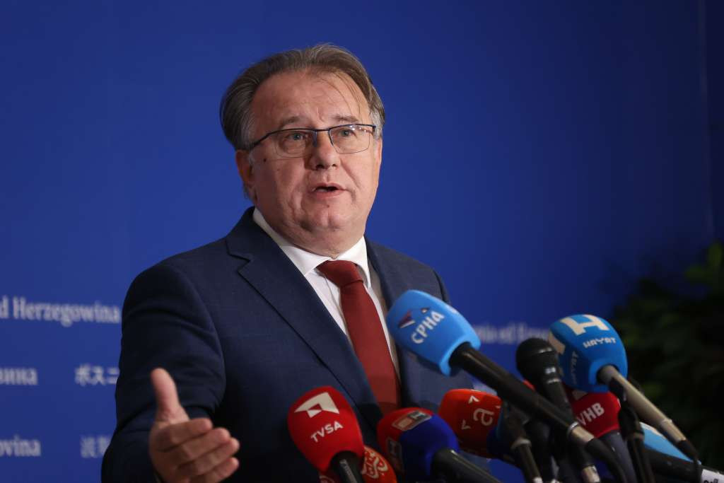 Nikšić: Nikada nećemo prijeći crvenu liniju koja će biti protiv interesa države BiH i građana