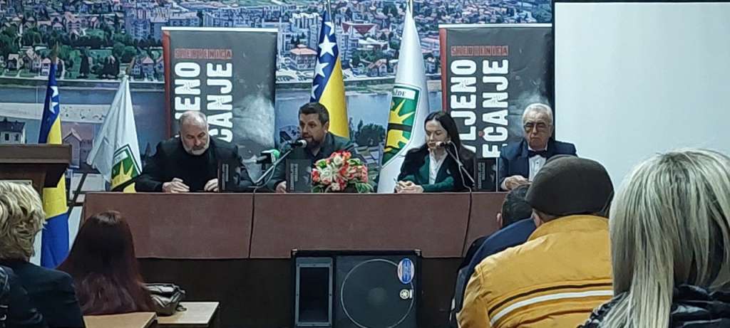 U Goraždu promovisana knjiga 'Srebrenica, zaboravljeno obećanje' Ćamila Durakovića