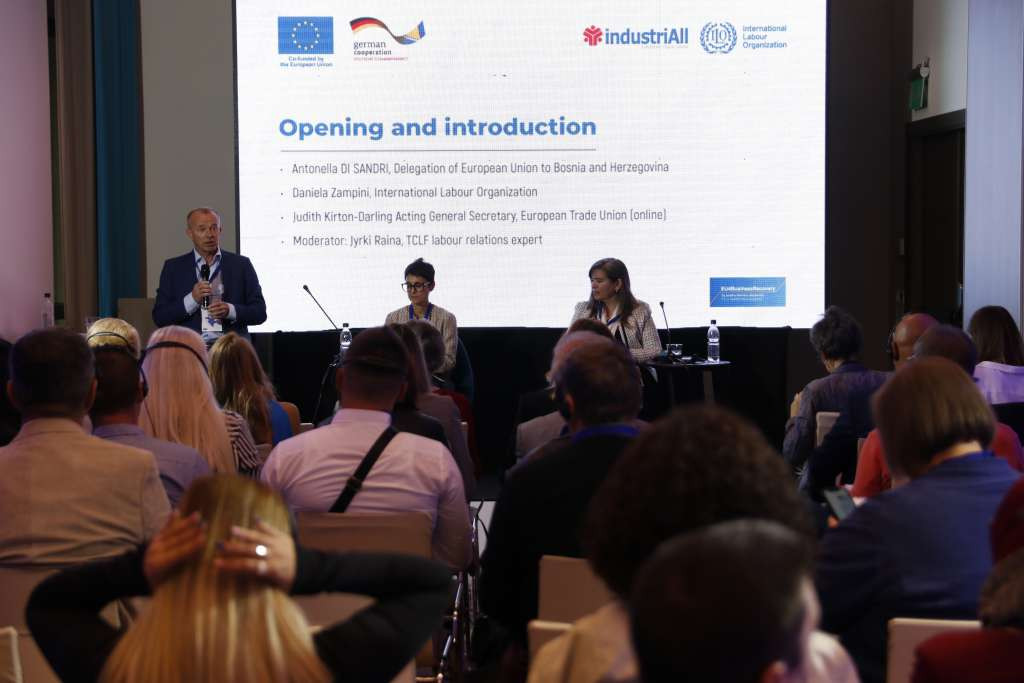 U Sarajevu počela dvodnevna konferencija o reformi tekstilne industrije u BiH