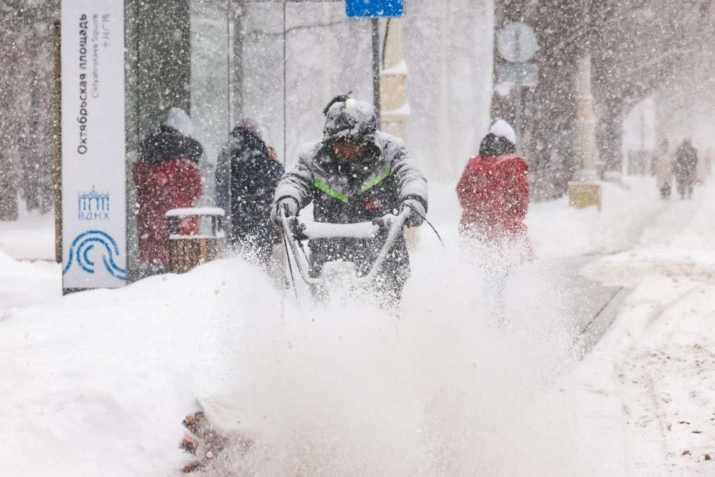 U Sibiru izmjereno minus 50 stepeni Celzijusa, Moskva pod snijegom