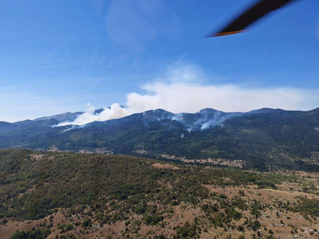 Teška situacija kod Bosanskog Grahova, vatra gori s obje strane granice