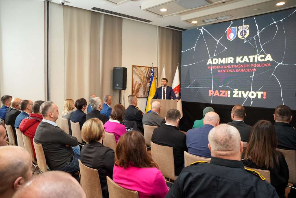 Počela kampanja za poboljšanje stanja sigurnosti saobraćaja u KS 'Pazi!Život!'