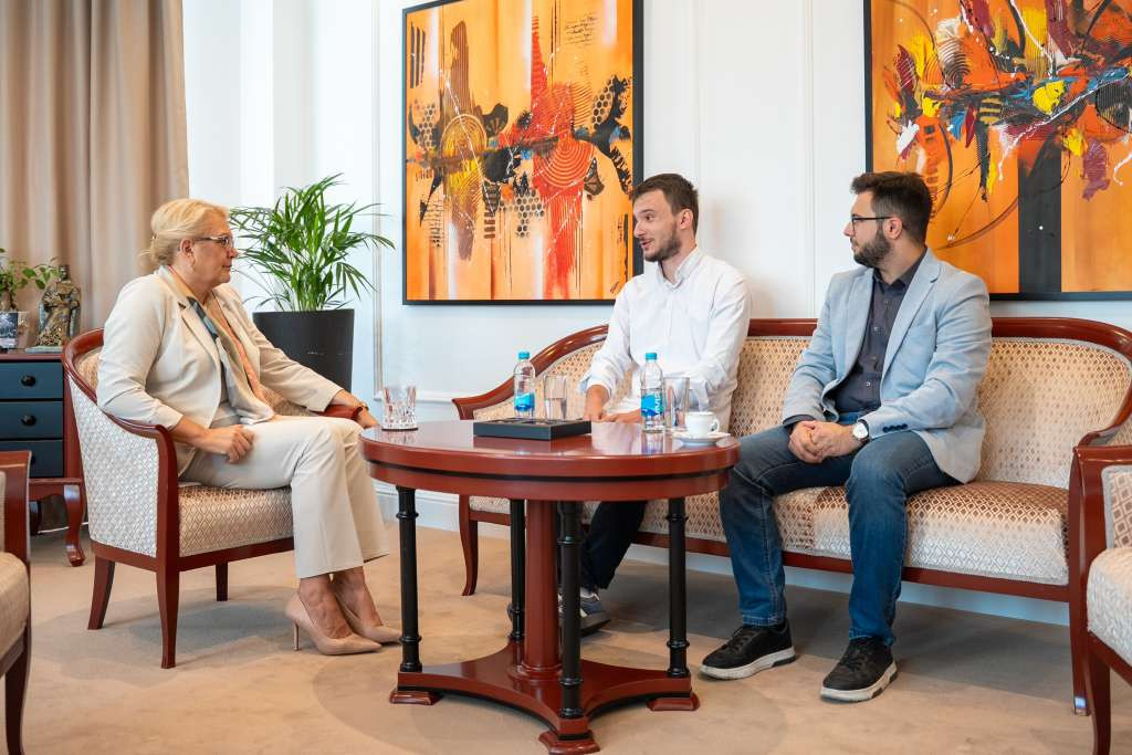 Studenti Fakulteta političkih nauka razgovarali s predsjednicom FBiH