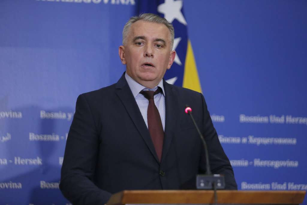 Špago: Predstavnici Osmorke pristali na ultimatume SNSD-a i odustali od NATO-a i zaštite Ustava