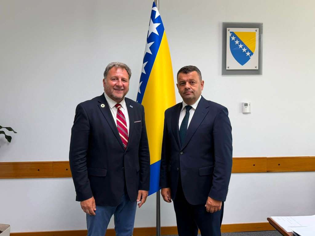 Hurtić: Dvanaest miliona eura za bolje stambene uslove romske populacije u BiH