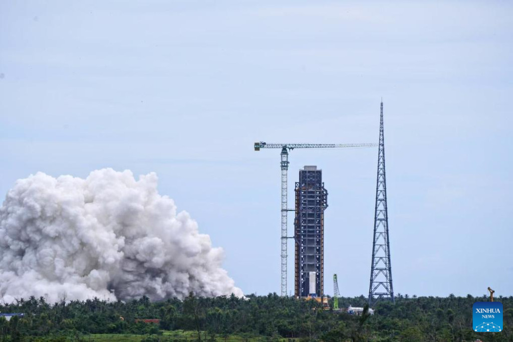 Xinhua - Kineska raketa Long March-10 uspješno prošla prvi statični test paljenja