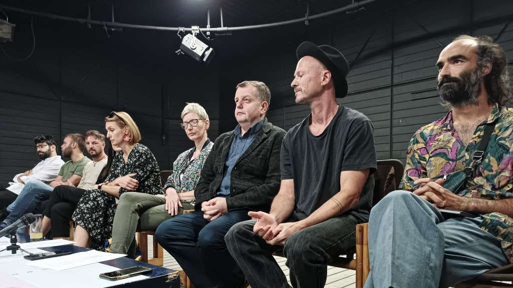 Premijera performativne instalacije 'Balet osmijeha u oblaku dima' sutra na sceni BNP-a Zenica