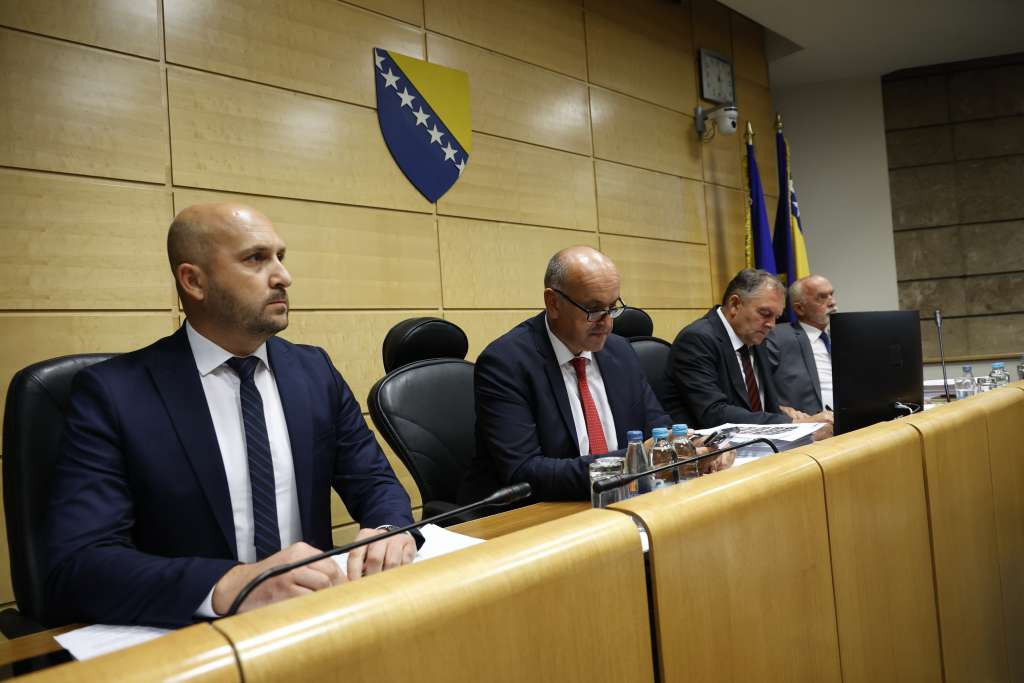 Delegati doma naroda Parlamenta FBiH danas neće razmatrati rebalans budžeta