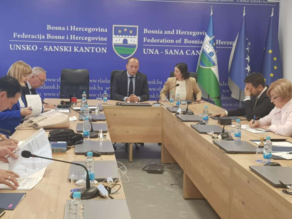 Ministarstvo privrede USK potpisalo ugovore o sufinansiranju poslovnih zona