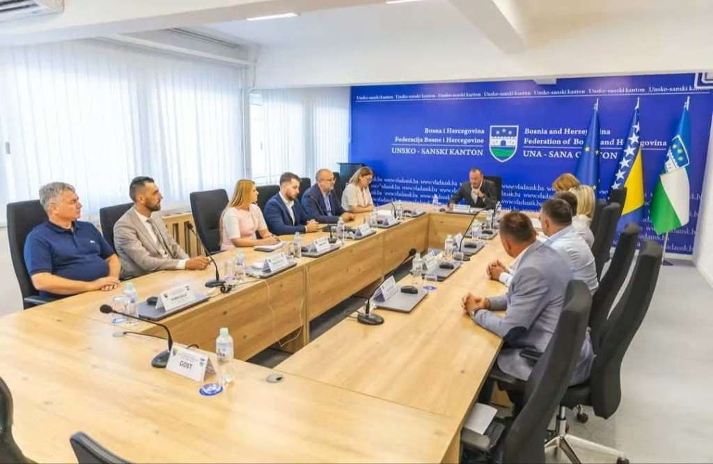 Nova Vlada USK održala konstituirajuću sjednicu, ministri preuzeli resore