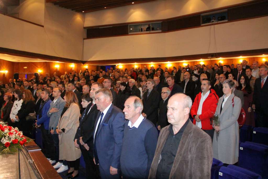 Svečanom sjednicom Gradskog vijeća obilježen 586. rođendan Zenice