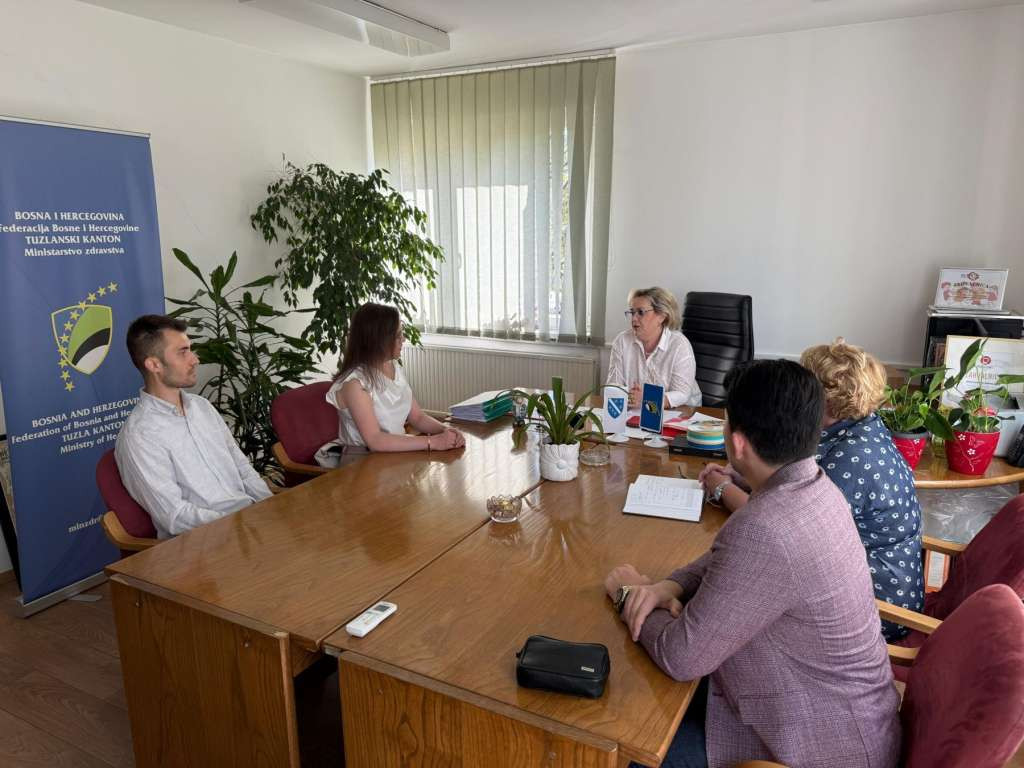 Okončan projekt zapošljavanja ljekara u TK- Mladi ljekari traže novu šansu u zdravstvenom sistemu
