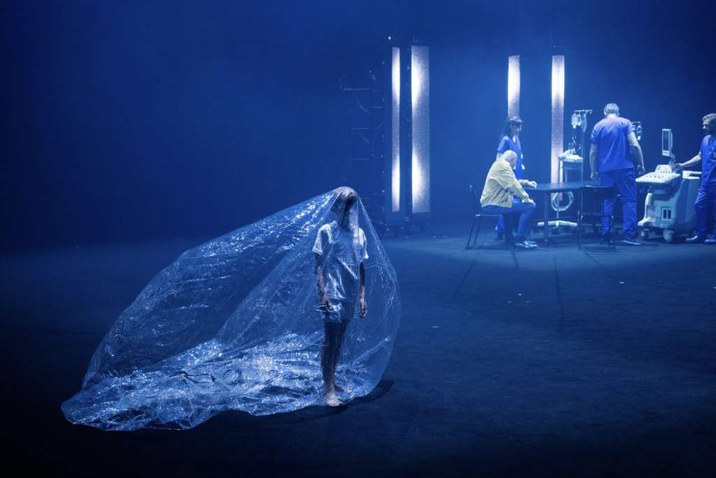 Berliner Ensemble pred publikom na 8. Sarajevo festu s predstavom 'Brechtovi duhovi'