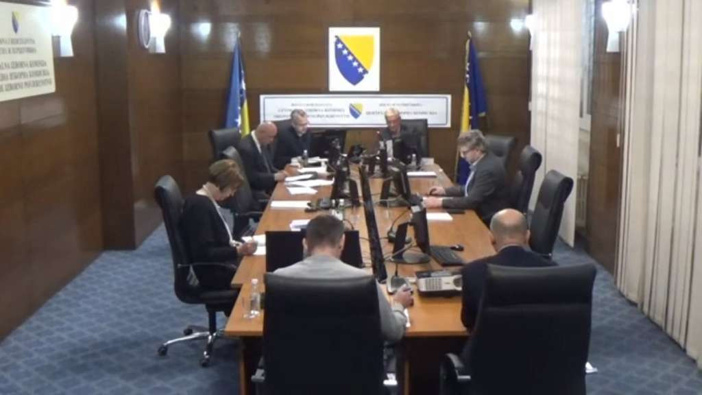Ovjera stranaka i nezavisnih kandidata za prijevremene izbore za gradonačelnika Živinica