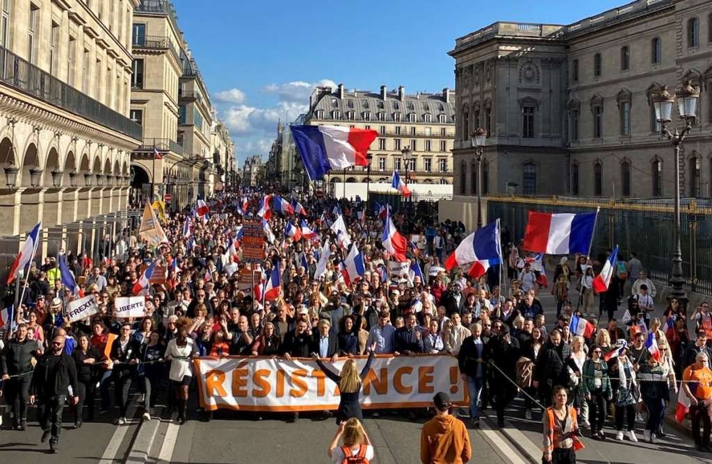 Macron pod pritiskom da pronađe izlaz iz krize oko penzione reforme
