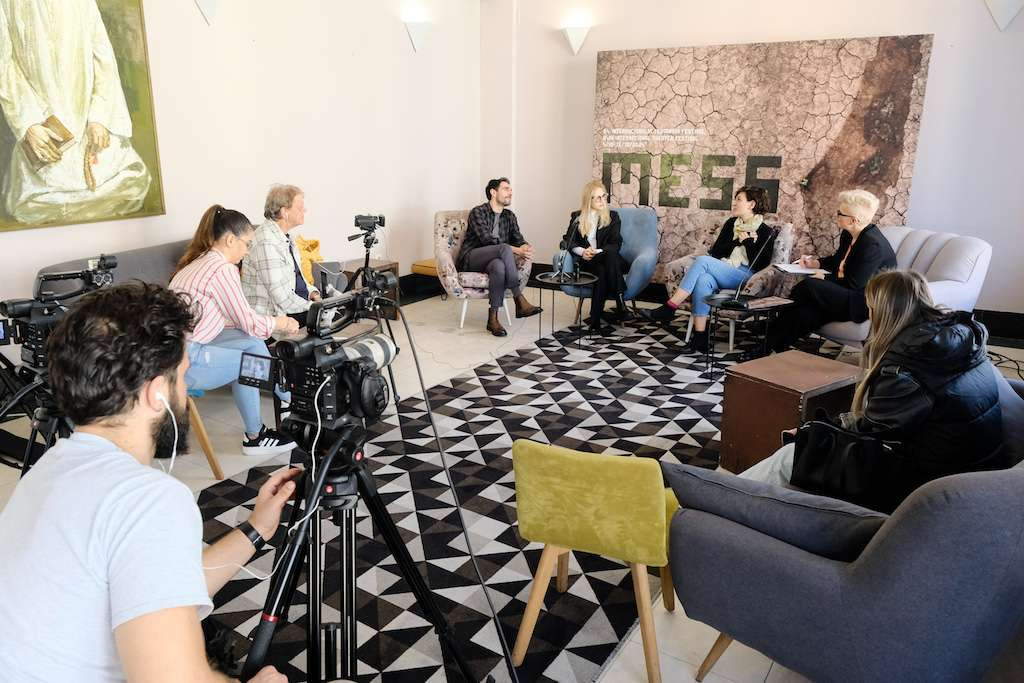 MESSpressso sa glumcima predstave 'Edvard II' i rediteljicom Selmom Spahić