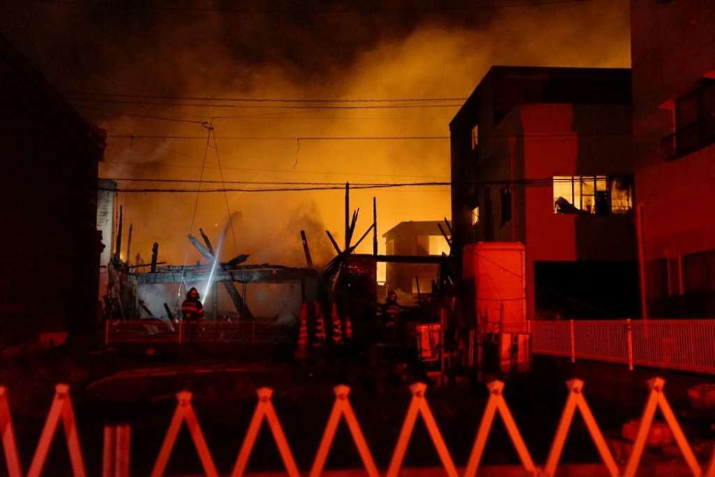 Najveći požar u Japanu u skoro 50 godina uništio 170 zgrada, jedna osoba poginula