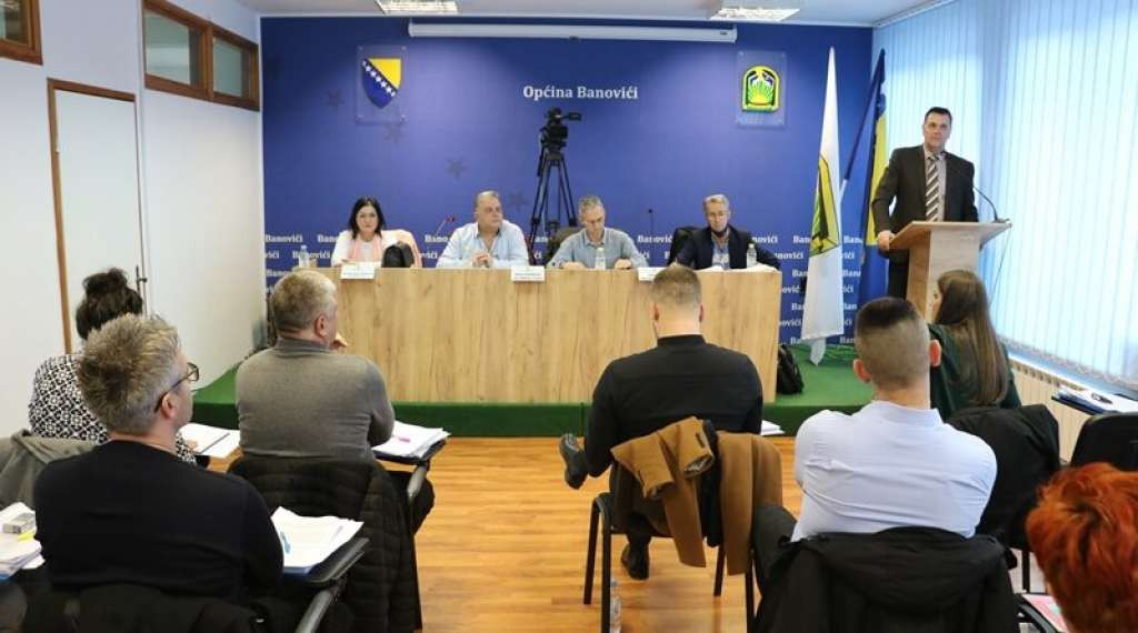 Na sjednici Općinskog vijeća Banovići usvojena odluka o opozivu Bege Gutića, referendum 3.septembra