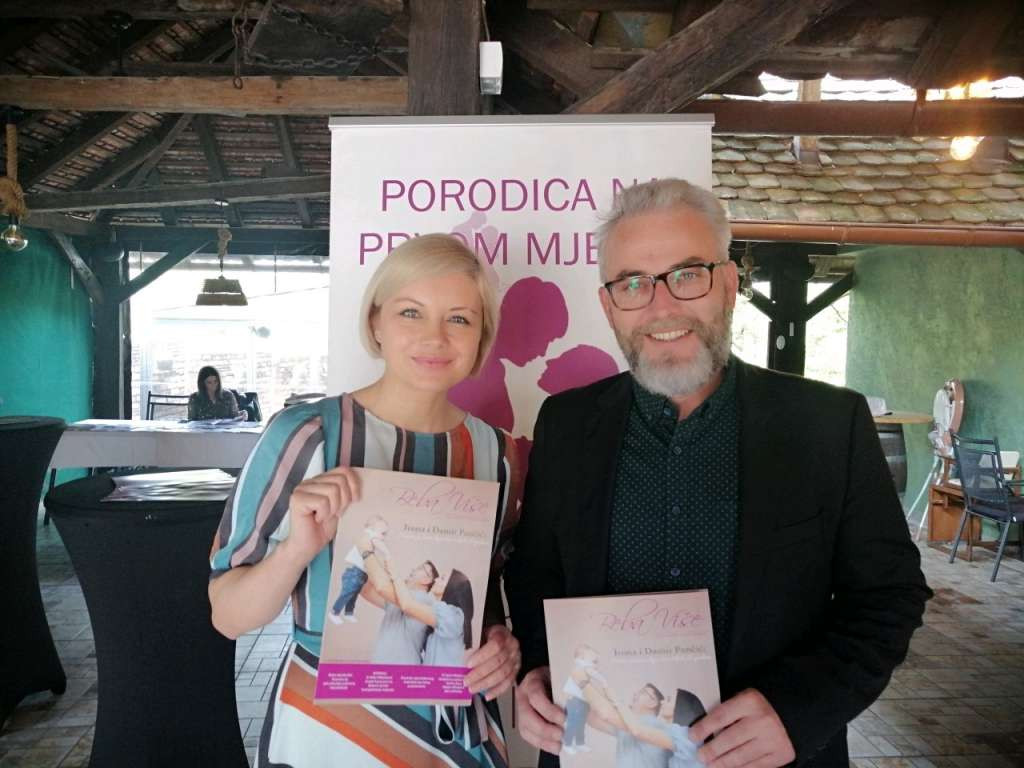 U Brčkom promovisan magazin o neplodnosti 'Beba više'