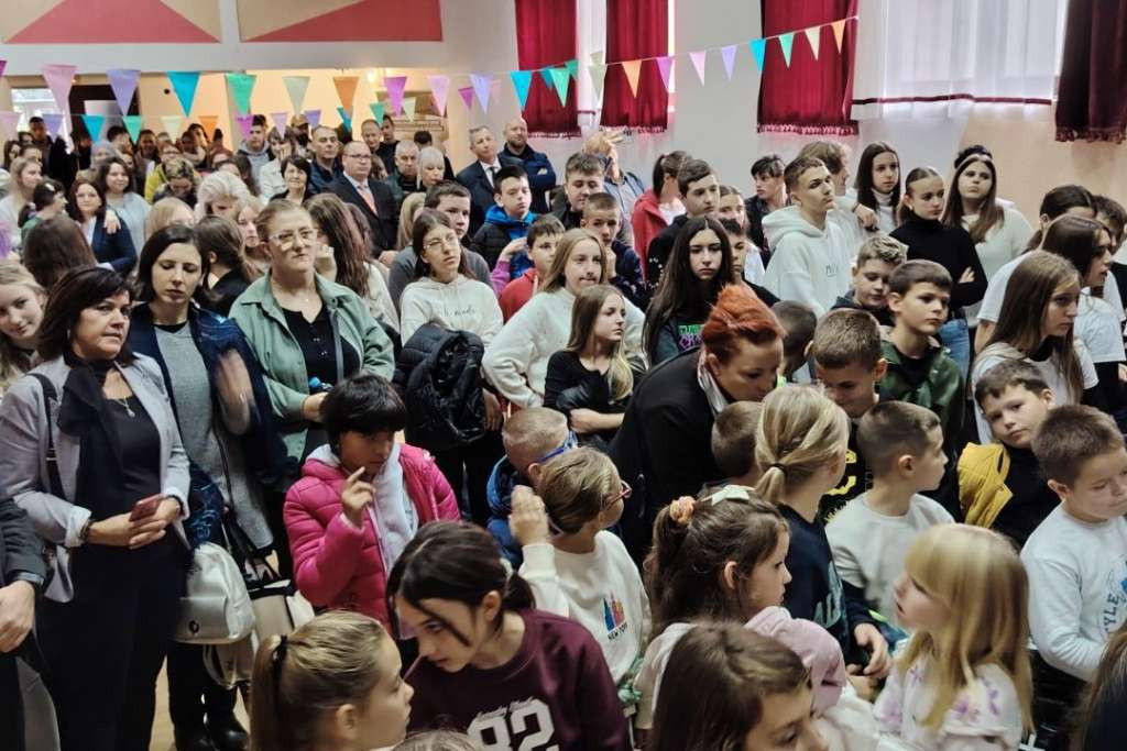 Obilježena Dječija nedjelja u Brezi : Demokratija, inkluzija i zabava na jednom mjestu