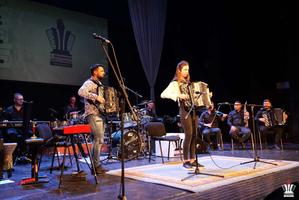 Ivana Petaković iz Beograda pobjednica Festivala harmonike u Tuzli