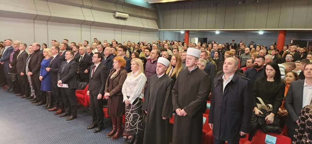 Svečano obilježavanje Dana grada Bihaća, dobitnici Povelje '26. februar' Džanan Musa i IPSIA