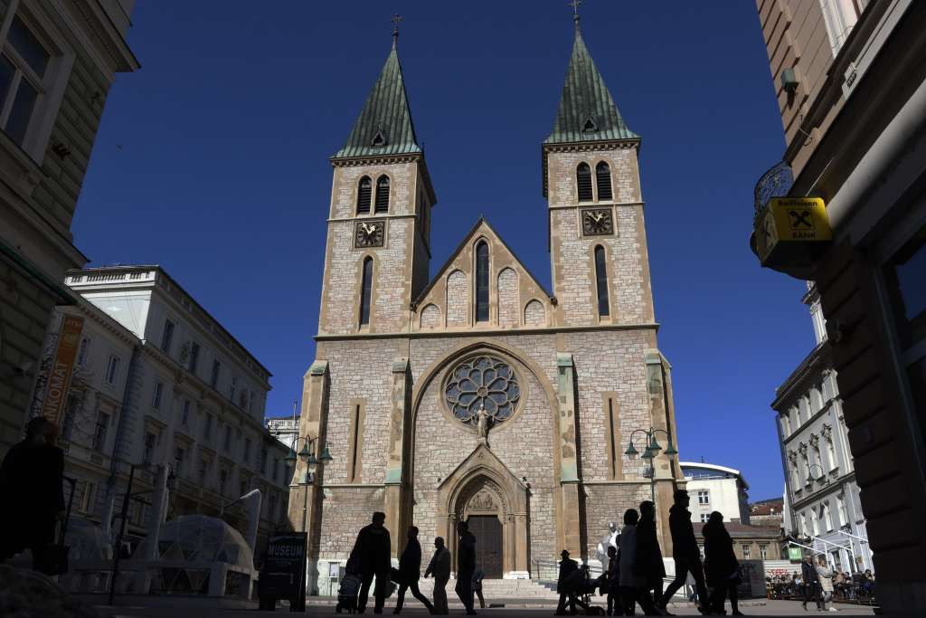 Bošnjak najoštrije osudio napade na vjerske objekte