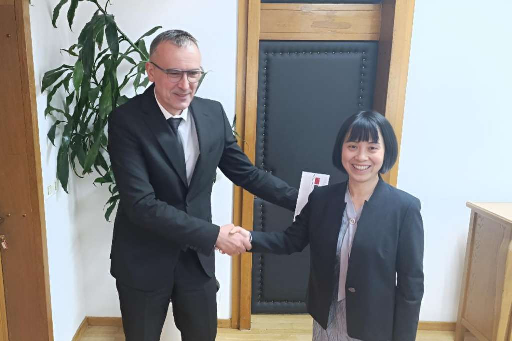 Babalj s ambasadoricom Kine u BiH: Veliki potencijal za širenje privredne saradnje