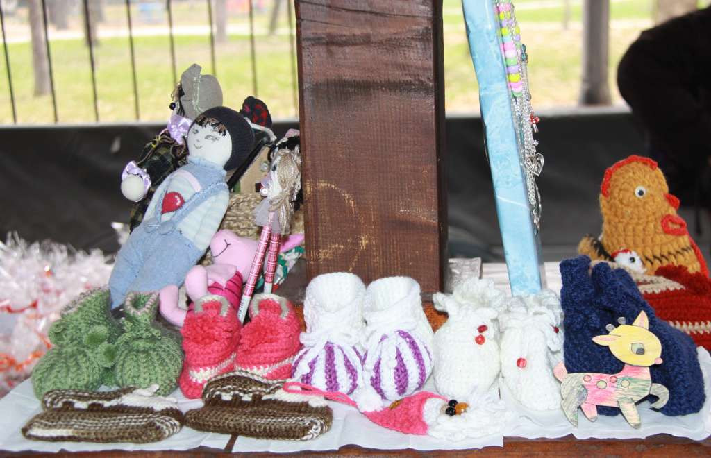 Adventskim bazarom te podjelom paketića za Svetog Nikolu Zeničani slavili "Advent u Napretku"