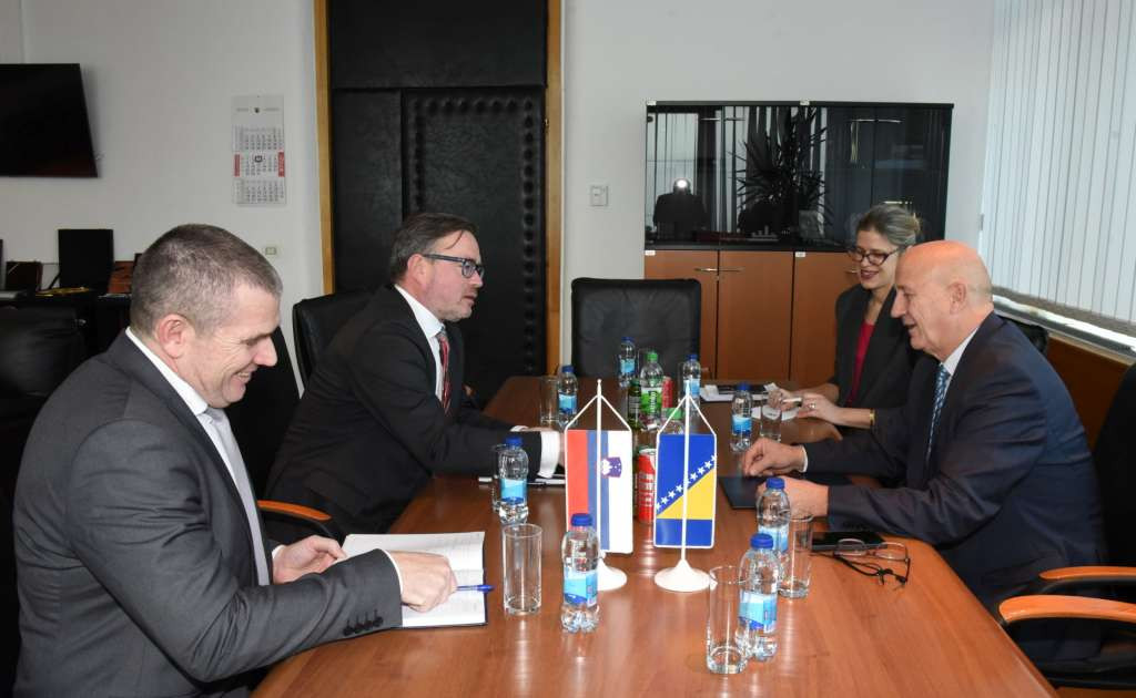 Zamjenik ministra Bošnjak i ambasador Sedar potvrdili dobru saradnju u području sigurnosti