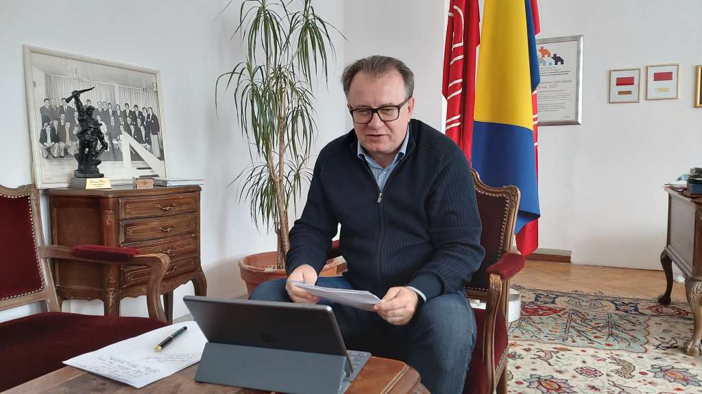 Nikšić zahvalio EP-u na usvajanju amandmana o osudi separatizma Dodika