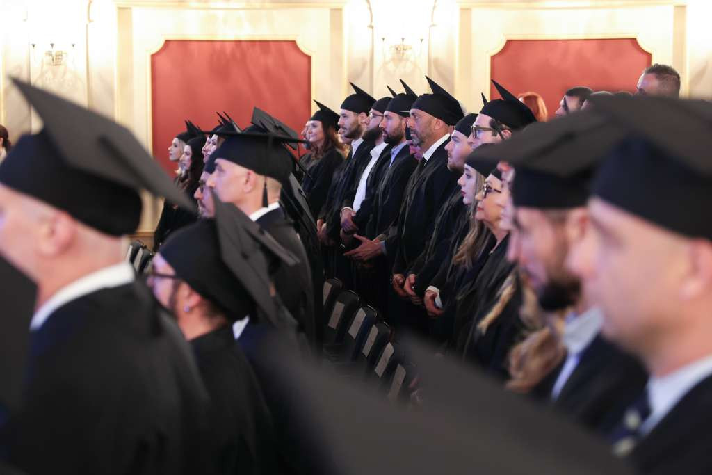 Univerzitet u Sarajevu promovirao 43 doktora nauka