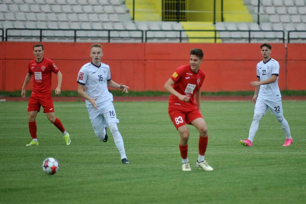 Velež ubjedljivom pobjedom u Tuzli završio sezonu