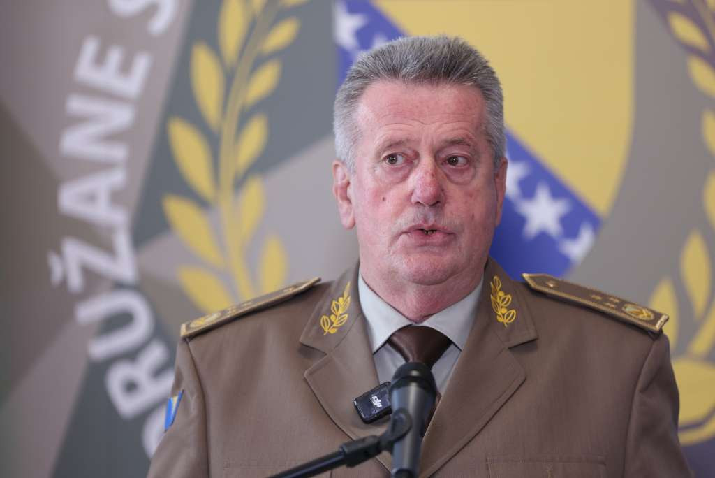 Sastanak načelnika Zajedničkog štaba OSBiH sa komandantom NATO Štaba Sarajevo