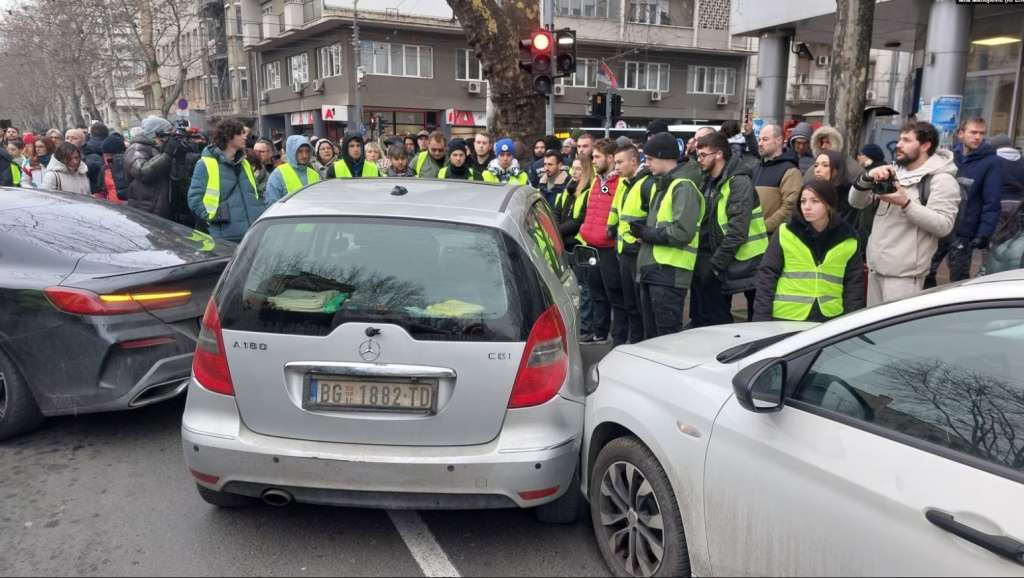 Akcija 'Zastani, Srbijo' i ovog petka širom Srbije