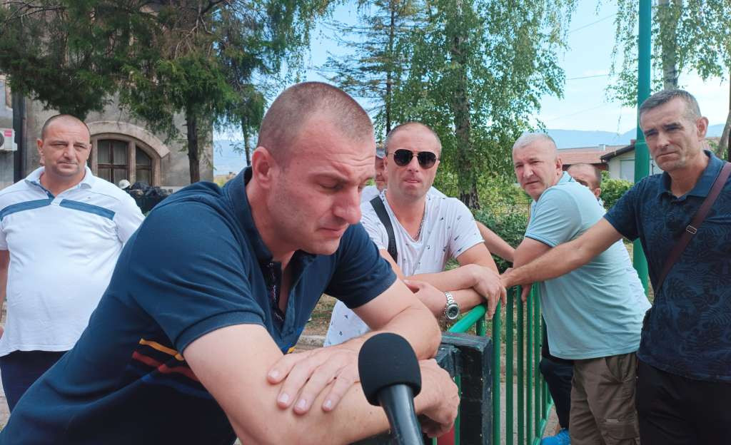 Rudari Milanovića ubijedili da ode kući, Memčić se već ponovo vratio u jamu 'Raspotočje'