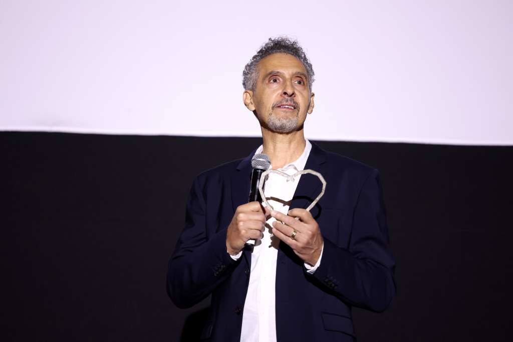 Slavnom Johnu Turturru uručeno Počasno Srce Sarajeva