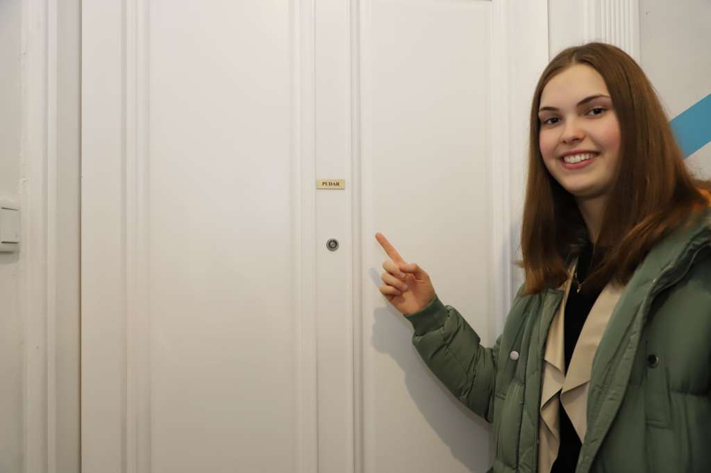 Lani Pudar uručeni ključevi potpuno rekonstruisanog stana u Sarajevu