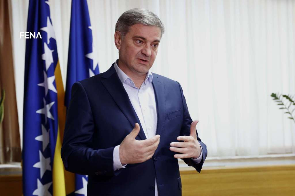 Zvizdić očekuje da visoki predstavnik reaguje po pitanju državne imovine