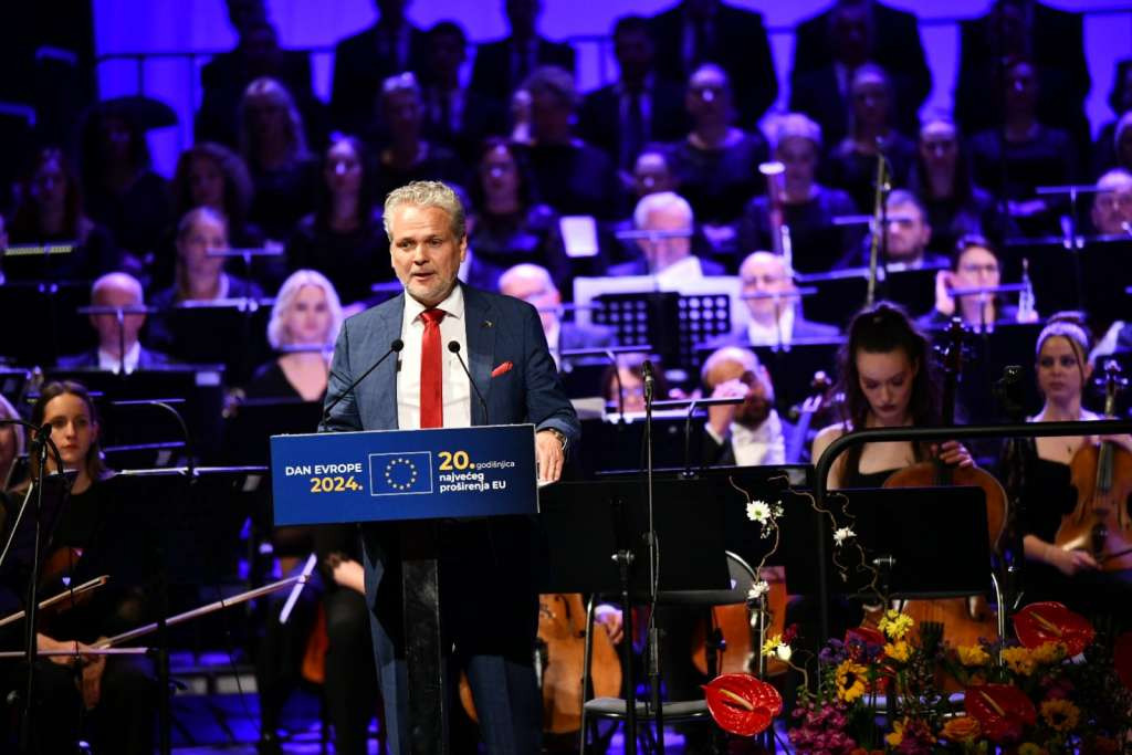 Sattler: Dan Evrope podsjetnik da se odbace politike podjela i mržnje