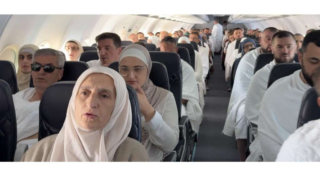 Prvi avion sa bh. hadžijama sletio u Saudijsku Arabiju - Večeras obavljaju umru u Haremu