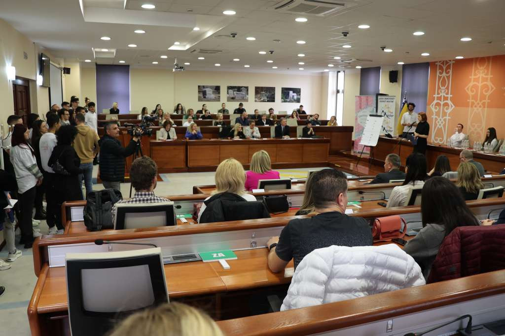 Welcome to Electionville: Švedska edukativna igra koja podučava mlade o demokraciji