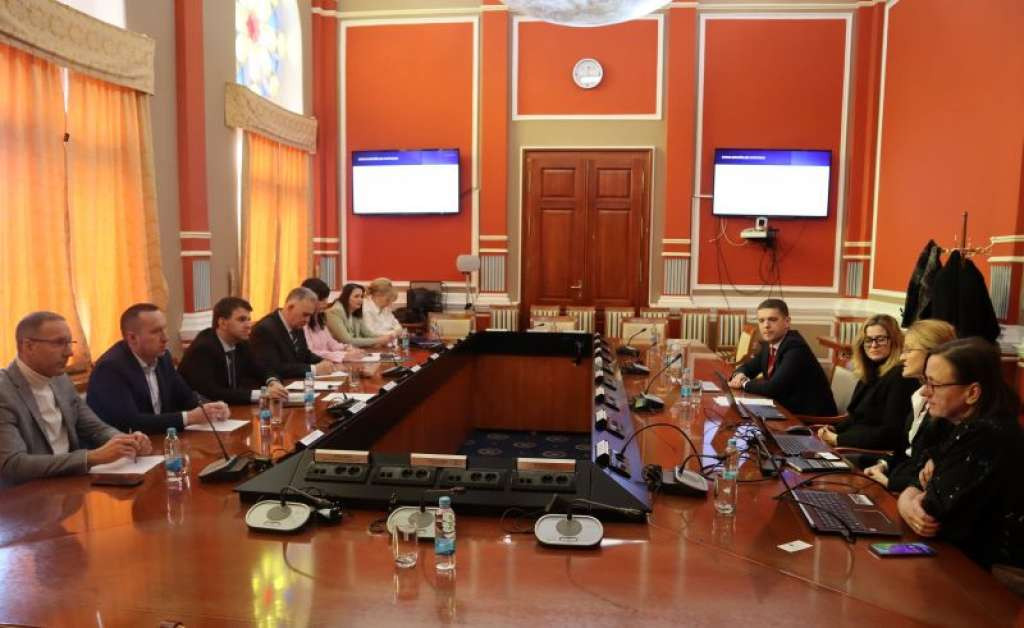 Predstavnici Svjetske banke u BiH predstavili pravnu i financijsku analizu javnih poduzeća u Brčkom