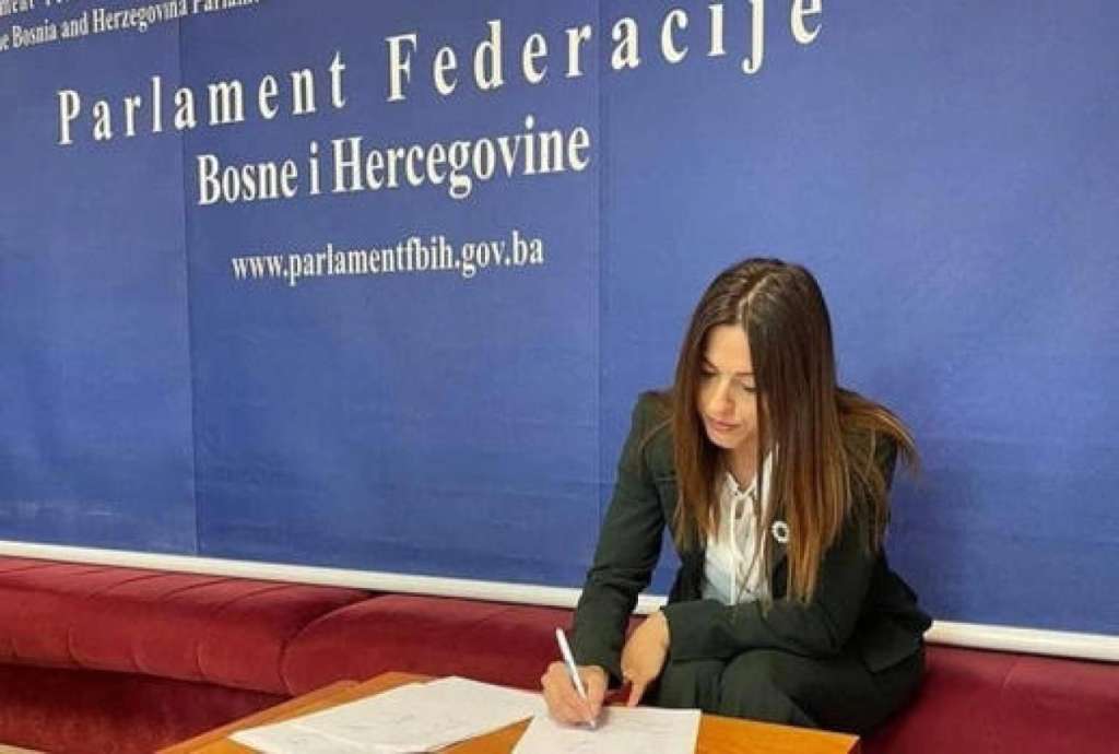 Halilović uputila inicijativu za izradu stručnog elaborata o uticaju energetskih napitaka na djecu