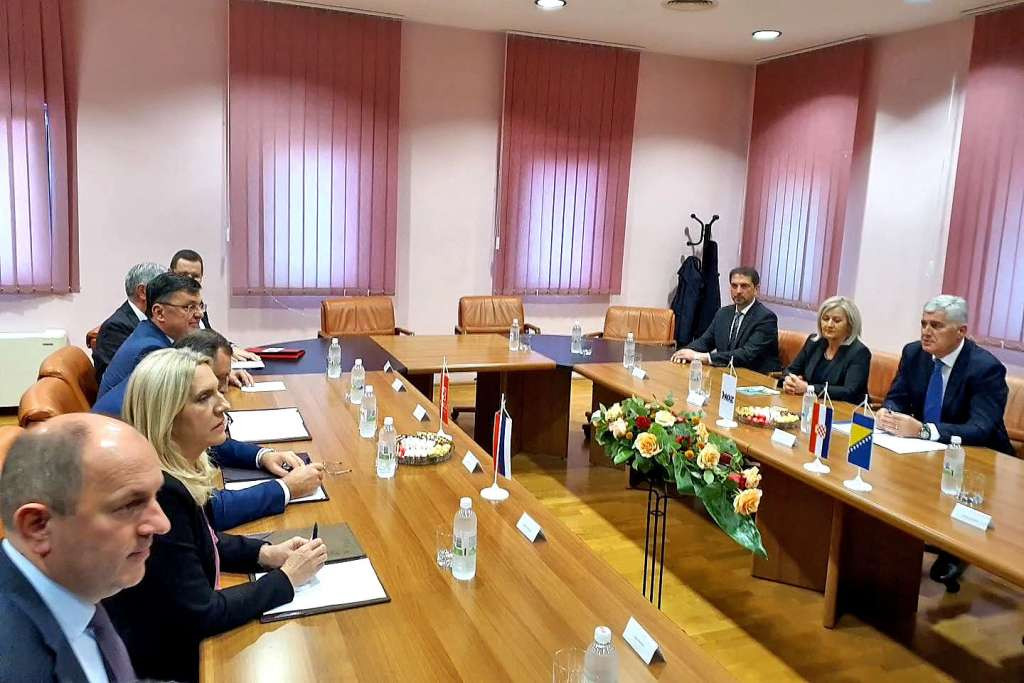 Čović i Dodik: Nastavljamo naše partnerstvo, rješavat ćemo 'teška' pitanja