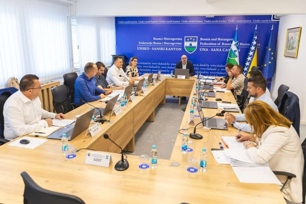 Vlada USK usvojila smjernice fiskalne politike 2026. - 2028. i podržala niz socijalnih programa