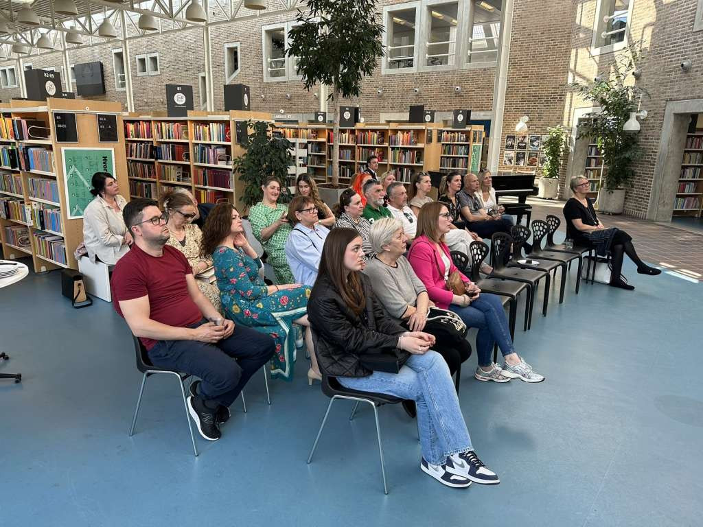 Knjiga 'Pisanje između redova', autora Faruka Kajtaza predstavljena u danskom Aalborgu